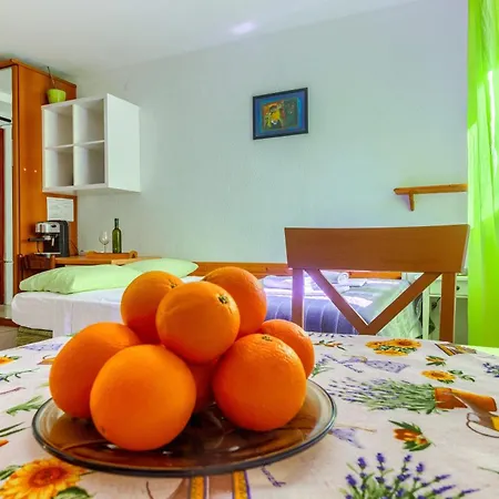 Apartmán Filipovic, 3 Min Walk To The *