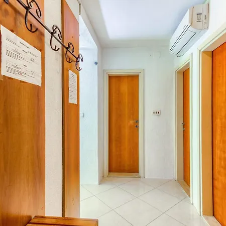 Filipovic, 3 Min Walk To The Apartmán Split